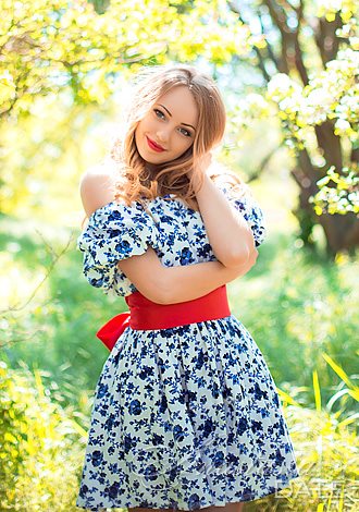Partner Ukrainian tall: Marina from Melitopol, 27 yo, hair color Blond